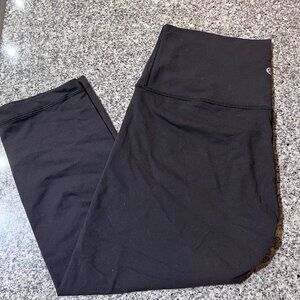Lululemon wunder under black size 12/14, 22" leggings, athleisure